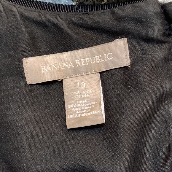 Banana Republic- Fit and Flare Dress EUC - Picture 4 of 4